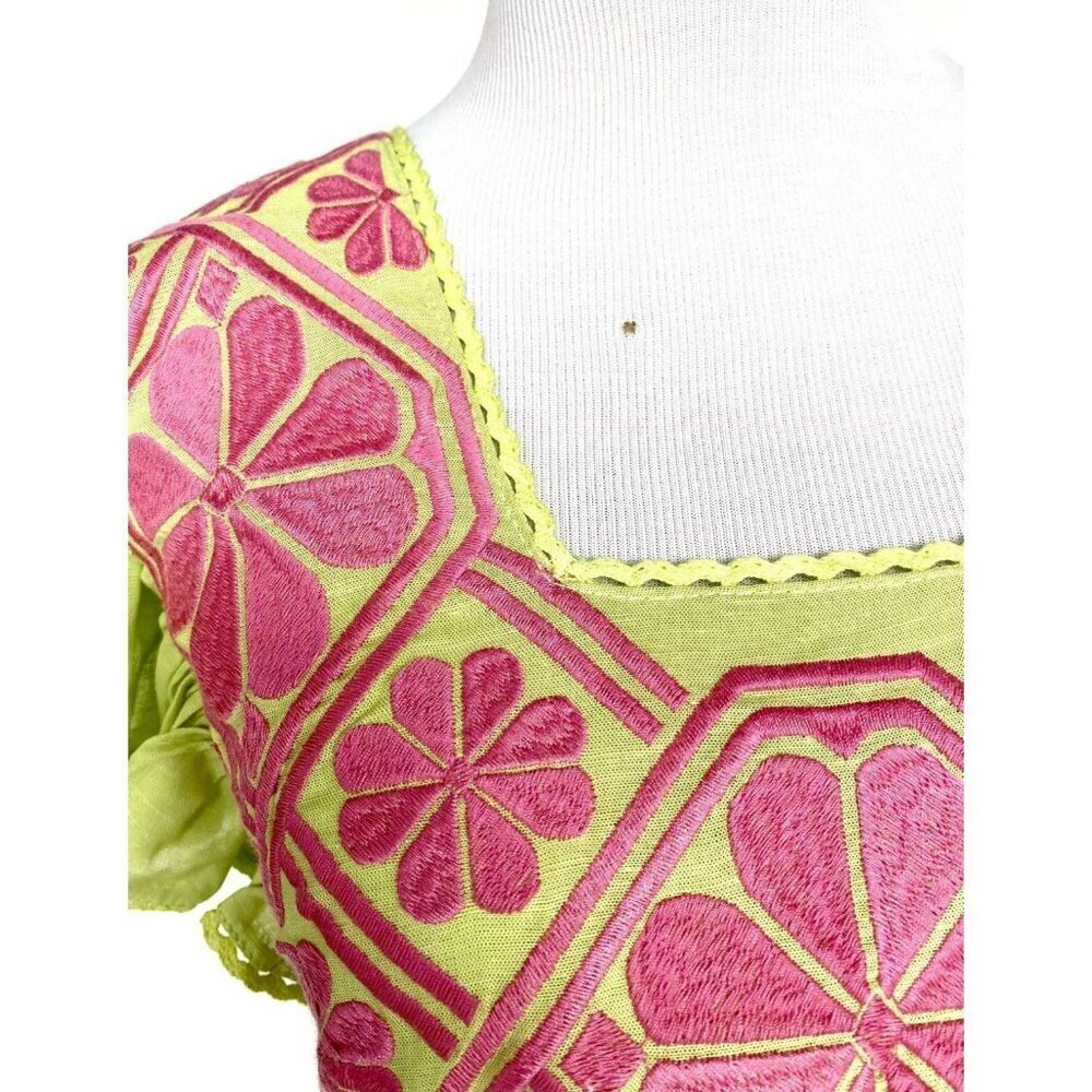 J Marie Embroidered Rowan Flutter Sleeve Lime Top size Medium Retail $106 - Picture 2 of 9